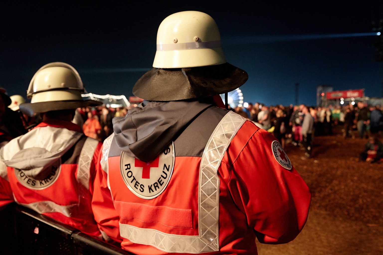 Bei einem Blitzeinschlag wurden bereits mehrere Festivalteilnehmer verletzt.