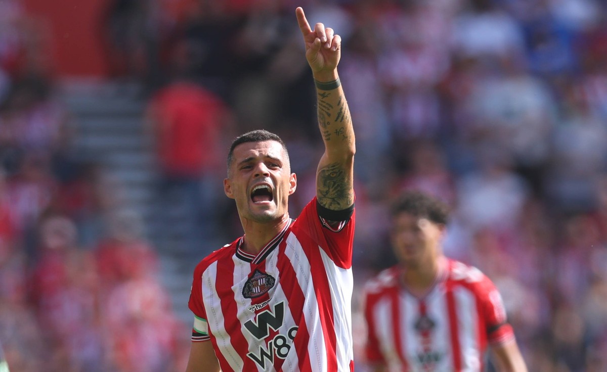 Sunderland v West Ham United - Premier League Granit Xhaka of Sunderland pointing during the Premier League match between Sunderland and West Ham United at Stadium of Light on August 16, 2025 in Sunde ...