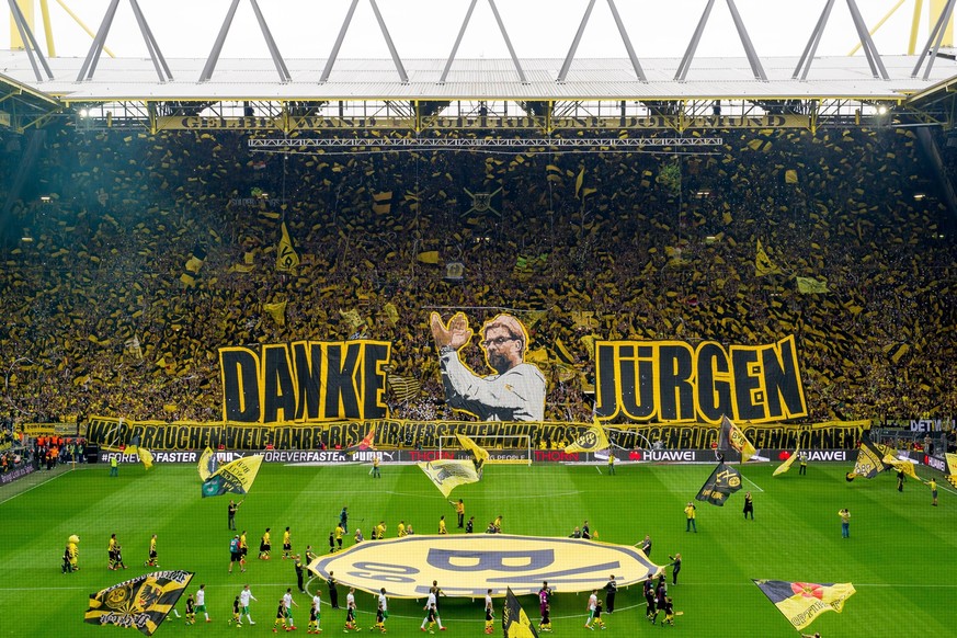 Samstag 23.05.2015, 1. Bundesliga, Saison 2014/2015, 34. Spieltag, BV Borussia Dortmund - SV Werder Bremen, 3:2, BVB Fans Suedtribuene mit Banner fuer Trainer Juergen Klopp (BVB), DANKE JUERGEN DeFodi ...