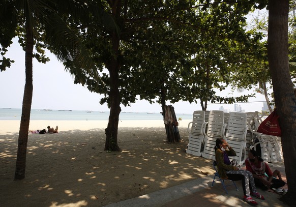 epa08352753 The beach chairs were tidy on an empty beach in Pattaya city, Chonburi province, Thailand, 09 April 2020. Pattaya city will closed for full lockdown to outsiders from 2pm. on 09 April 2020 ...