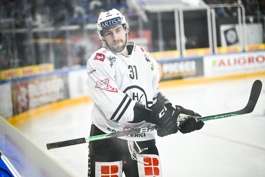 Lugano&#039;s Lukas Klok im Eishockeyspiel der National League zwischen den Rapperswil-Jona Lakers und dem dem HC Lugano, am Dienstag, 21. Februar 2023, in der St. Galler Kantonalbank Arena, in Rapper ...