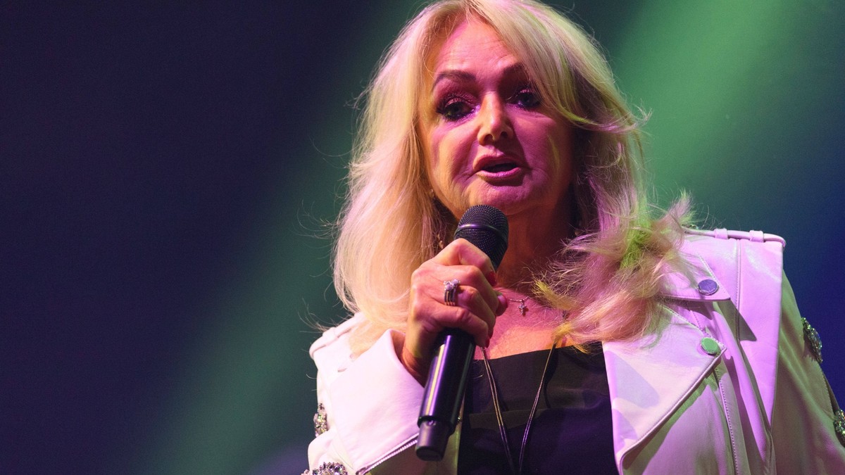 Sängerin Bonnie Tyler nach Not-Operation im Koma