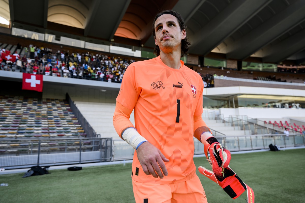Switzerland's goalkeeper Yann Sommer reacts during a friendly soccer match between Switzerland and Ghana in preparation for the FIFA World Cup Qatar 2022, at the Sheikh Zayed Sports City Stadium, ...