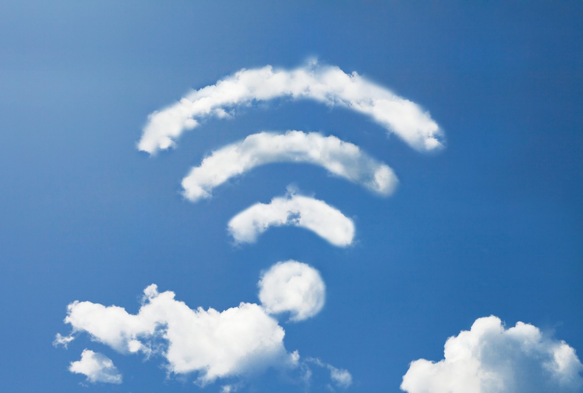 Egal, wo: Unter freiem Himmel sollte ein Land mit dem Lebensstandard der Schweiz seinen Einwohnern Gratis-WLAN offerieren.&nbsp;