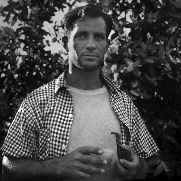 Jack Kerouac 50s https://findery.com/surface2air/notes/earthday-jack-kerouac