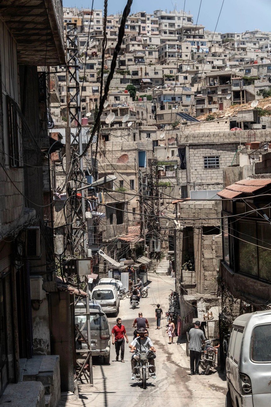https://www.schweizheute.ch/international/alawitische-frauen-in-syrien-entfuehrungen-nehmen-zu-ld.4238871
Syrien Latakia Alawiten
Foto: Alessandro Cimma via Schweiz heute