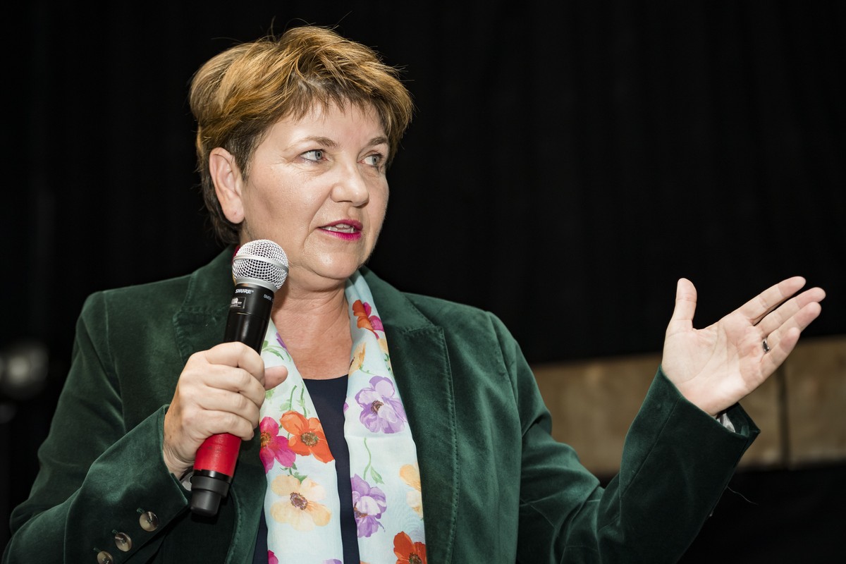 Viola Amherd, conseiller nationale valaisanne PDC, parle lors d'une conference de presse lconcernant l'election complementaire au Conseil federal ce jeudi 8 novembre 2018 a Brigue. (KEYSTONE ...