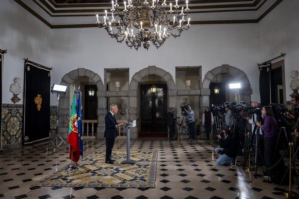 epa11962366 Portuguese President Marcelo Rebelo de Sousa (L) announces the date for the country&#039;s third general election in just over three years, following Parliament&#039;s rejection of a gover ...