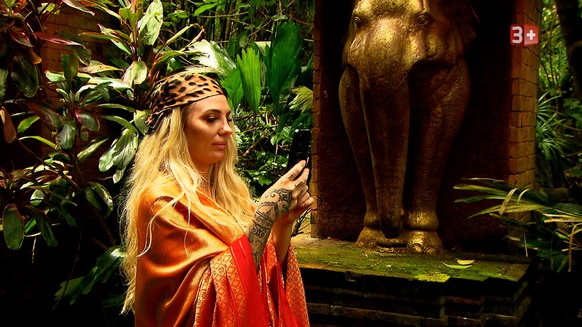 Olla, 29, hinterlistige Bildverwacklerin.