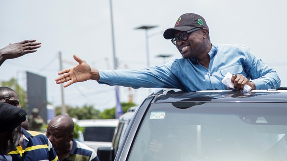 Presidential candidate Romuald Wadagni greets supporters at a campaign rally in Cotonou, Benin, Friday, April 10, 2026. (AP Photo/Abadjaye Justin Sodogandji)
Benin Election