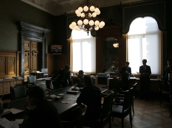 Im Bundeshaus soll mehr Licht ins Dunkle kommen.