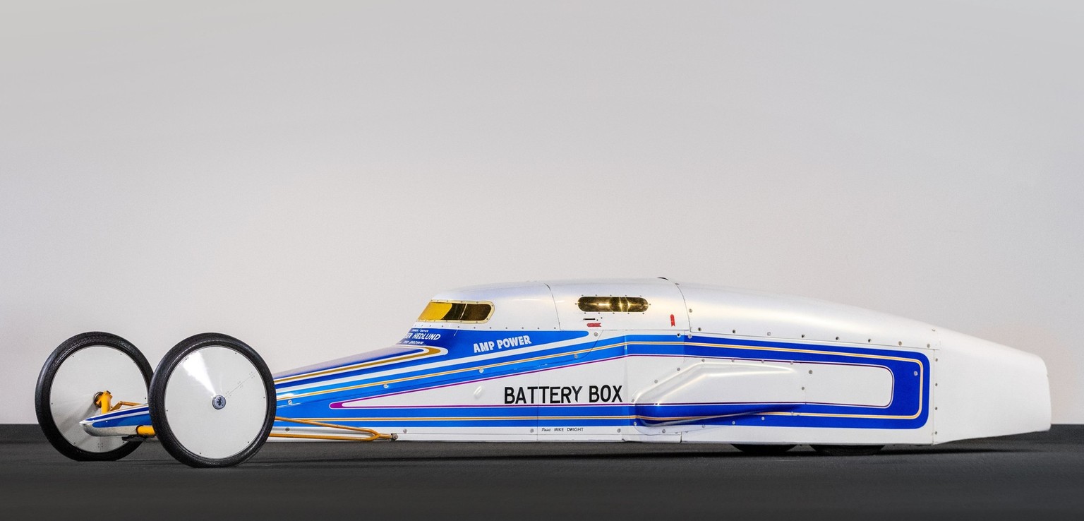 FIA Land Speed Record Setter
1973 Battery Box Electric Streamliner

General Electric Motor
25bhp
Chain Direct Drive
Fixed Suspension
Rear Axle Disc Brakes

* FIA Category A Group VIII, Class 2 Record  ...