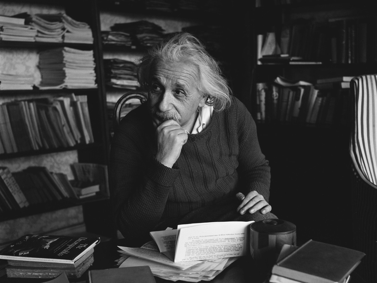 German-born theoretical physicist Albert Einstein (1879 - 1955) at home in Princeton, New Jersey, 1944. (Photo by Popperfoto via Getty Images/Getty Images)