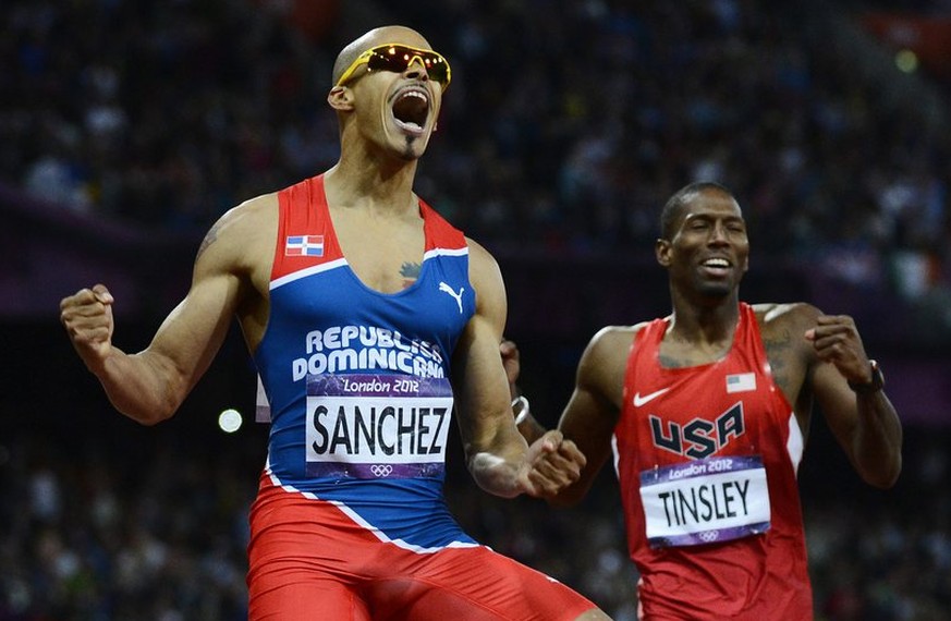 06.08.2012: Felix Sanchez schmuggelt Foto von totem Grosi unter die Startnummer und schafft das grösste Comeback der Leichtathletik