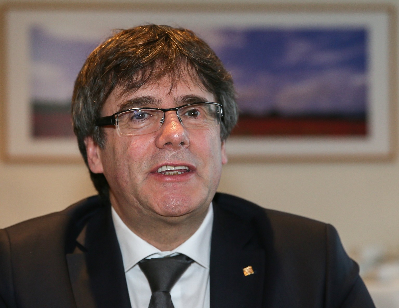 epa06573335 (FILE) Ousted Catalan leader Carles Puigdemont gathers with his parliamentary group for a working session at President Park Hotel in Brussels, Belgium, 05 February 2018 (reissued 01 March  ...