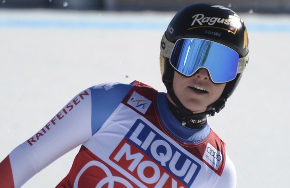 Switzerland&#039;s Lara Gut-Behrami reacts after completing an alpine ski, women&#039;s World Cup super G, in Val di Fassa, Italy, Sunday, Feb. 28, 2021. (AP Photo/Elvis Piazza)