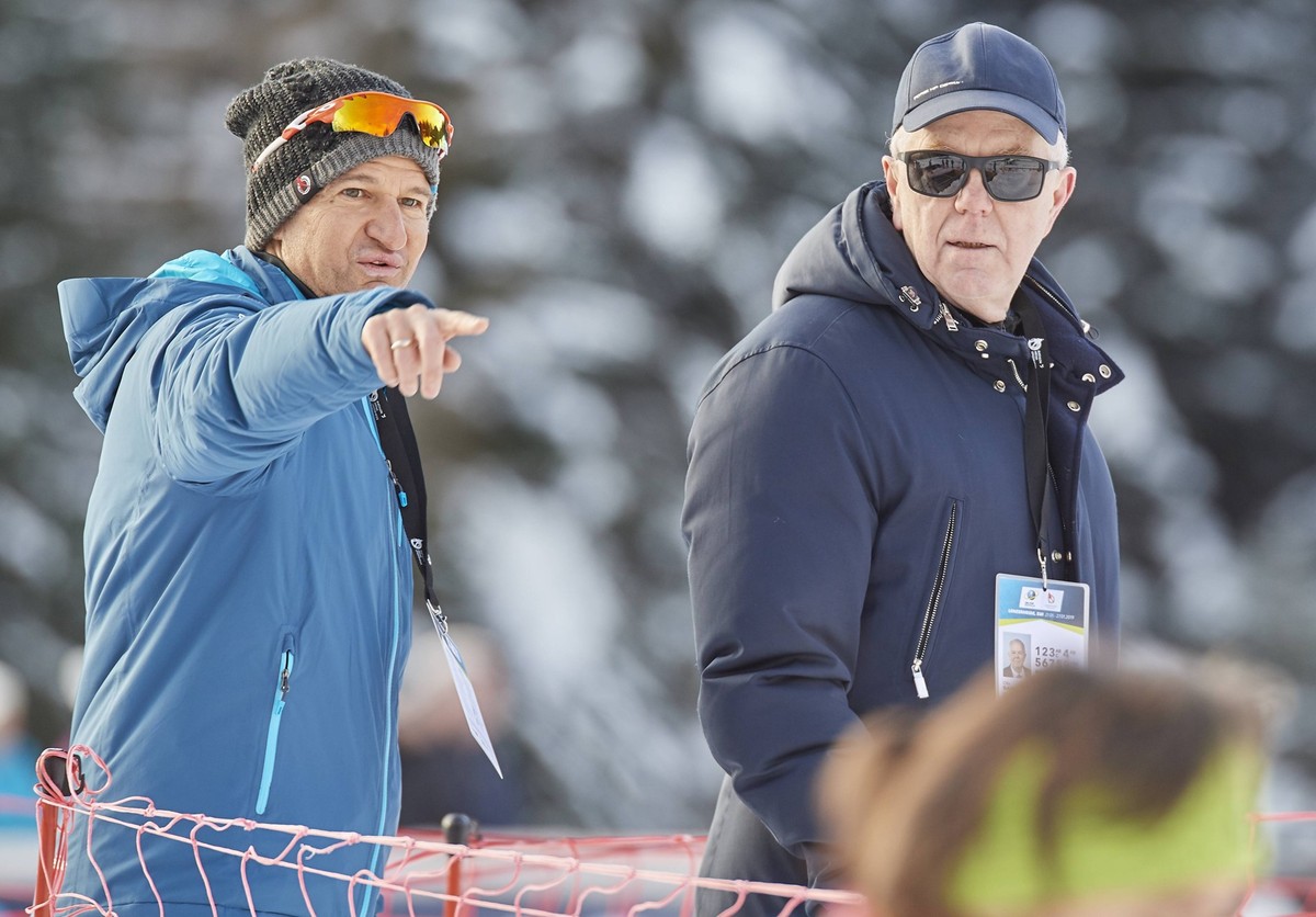 IBU Biathlon Cup 2019, Women 10 km Pursuit, Lenzerheide, Switzerland Lenzerheide, Switzerland, 26th January 2019. Michael Hartweg from Biathlon Arena Lenzerheide AG and IBU President Olle Dahlin durin ...