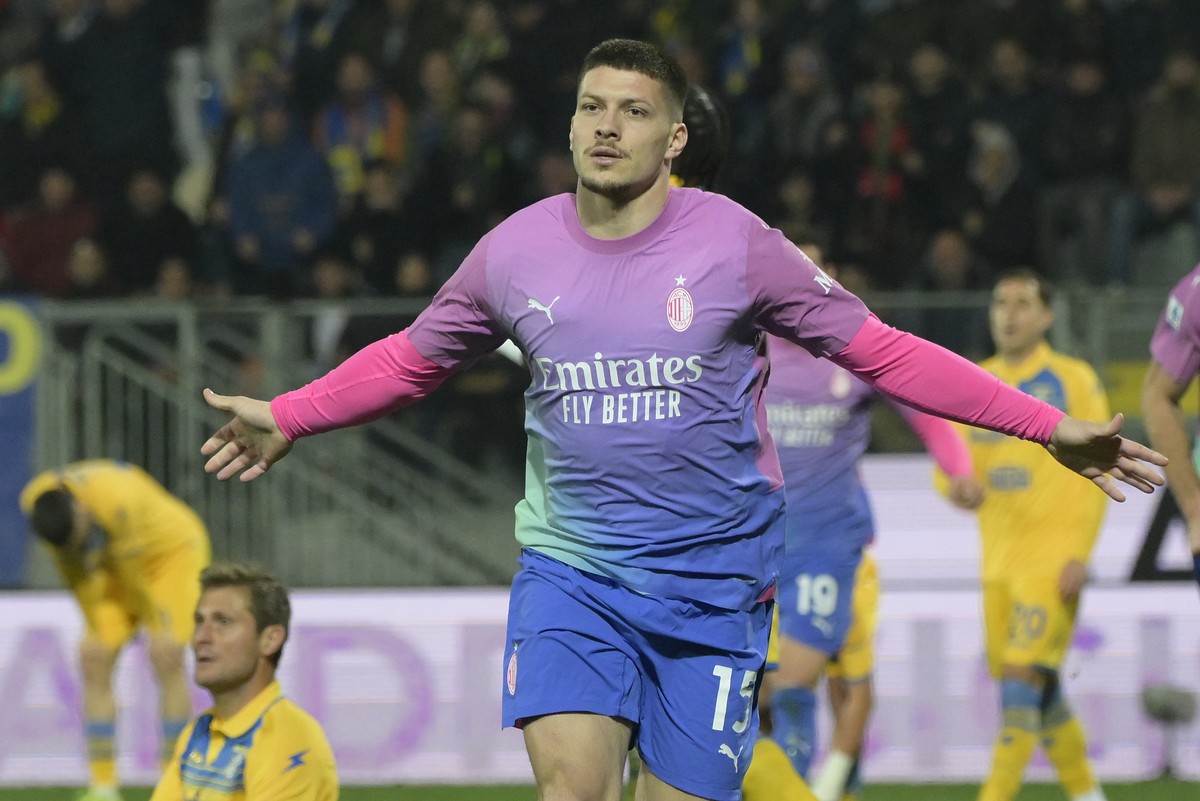 AC Milan's Luka Jovic celebrates scoring his side's third goal during the Italian soccer match between Frosinone and AC Milan, at the Benito Stirpe Stadium in Frosinone, Italy, Saturday, Feb ...