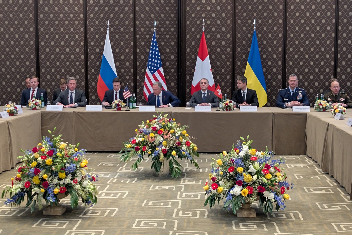 KEYPIX - In this photo provided by the National Security and Defense Council of Ukraine press office, the U.S. delegation attends the next round of trilateral talks between the United States, Ukraine  ...