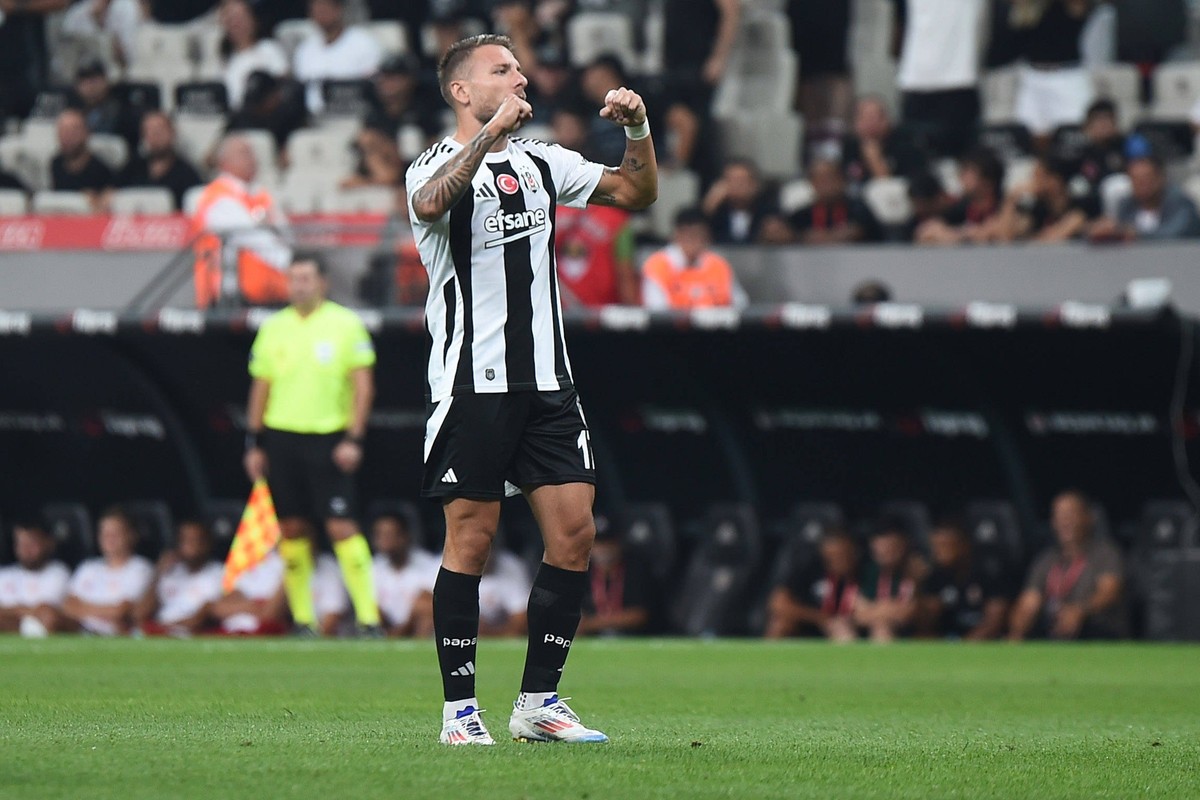 Ciro Immobile of Besiktas celebrates after scoring the first goal of his team during the Turkish Super League match between Besiktas and Antalyaspor at Besiktas Park on August 18, 2024 in Istanbul, Tu ...