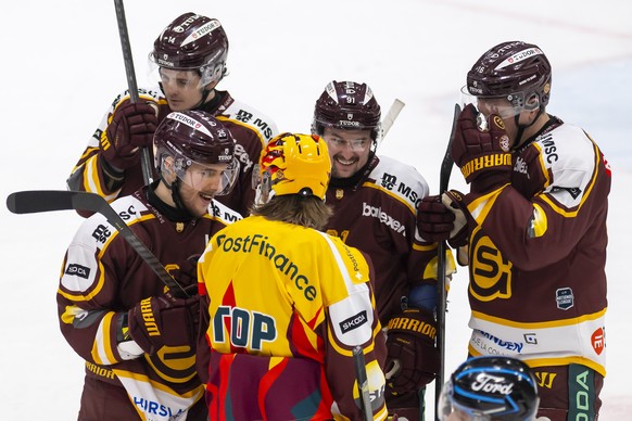 Les joueurs genevois laissent eclater leur joie, lors du match du championnat suisse de hockey sur glace de National League entre Geneve-Servette HC, GSHC, et EV Zug, EVZ, ce samedi 17 janvier 2026 a  ...