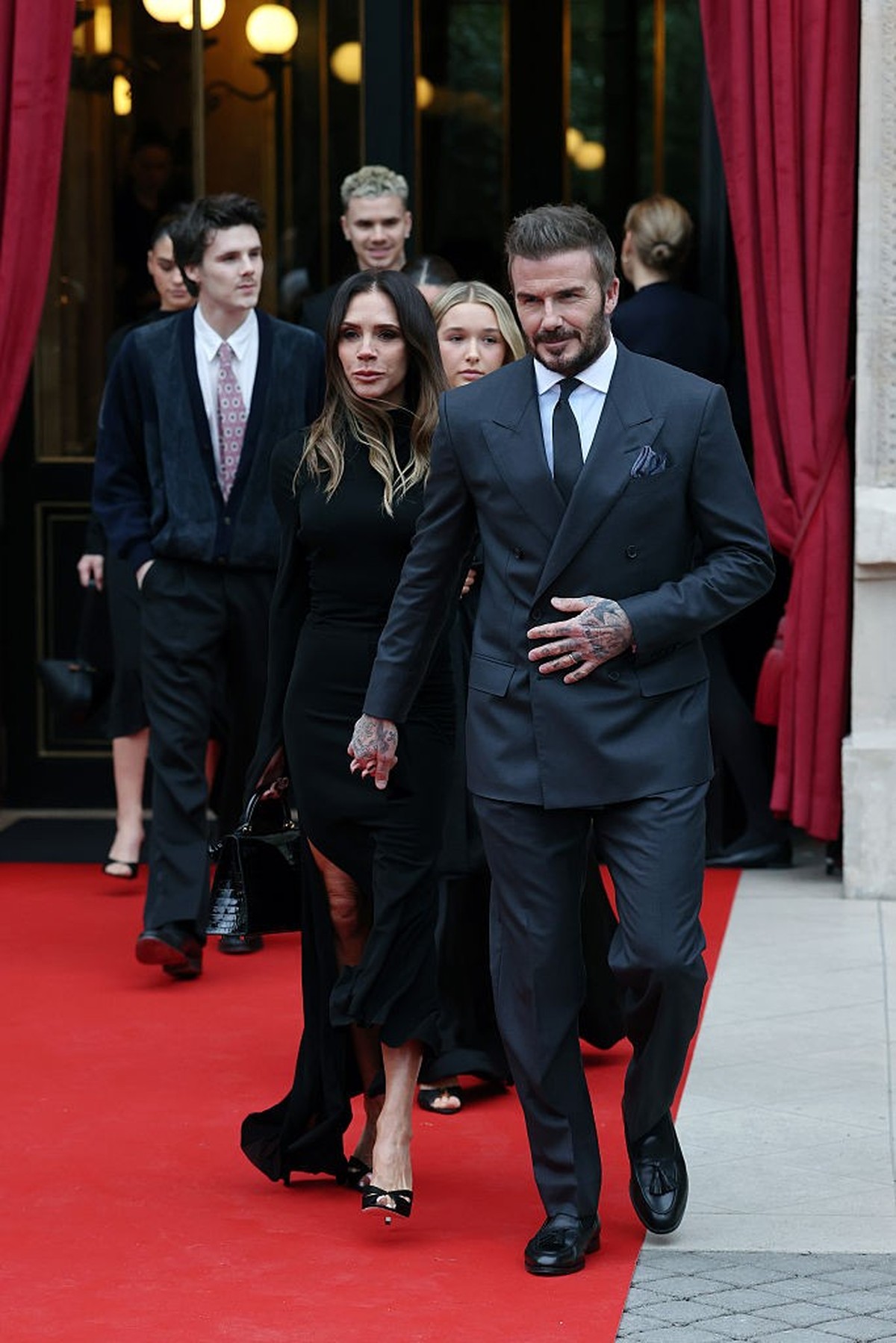 PARIS, FRANCE - JANUARY 26: Victoria Beckham, David Beckham and family seen leaving their hotel during Haute Couture Spring Summer 2026 as part of Paris Fashion Week on January 26, 2026 in Paris, Fran ...
