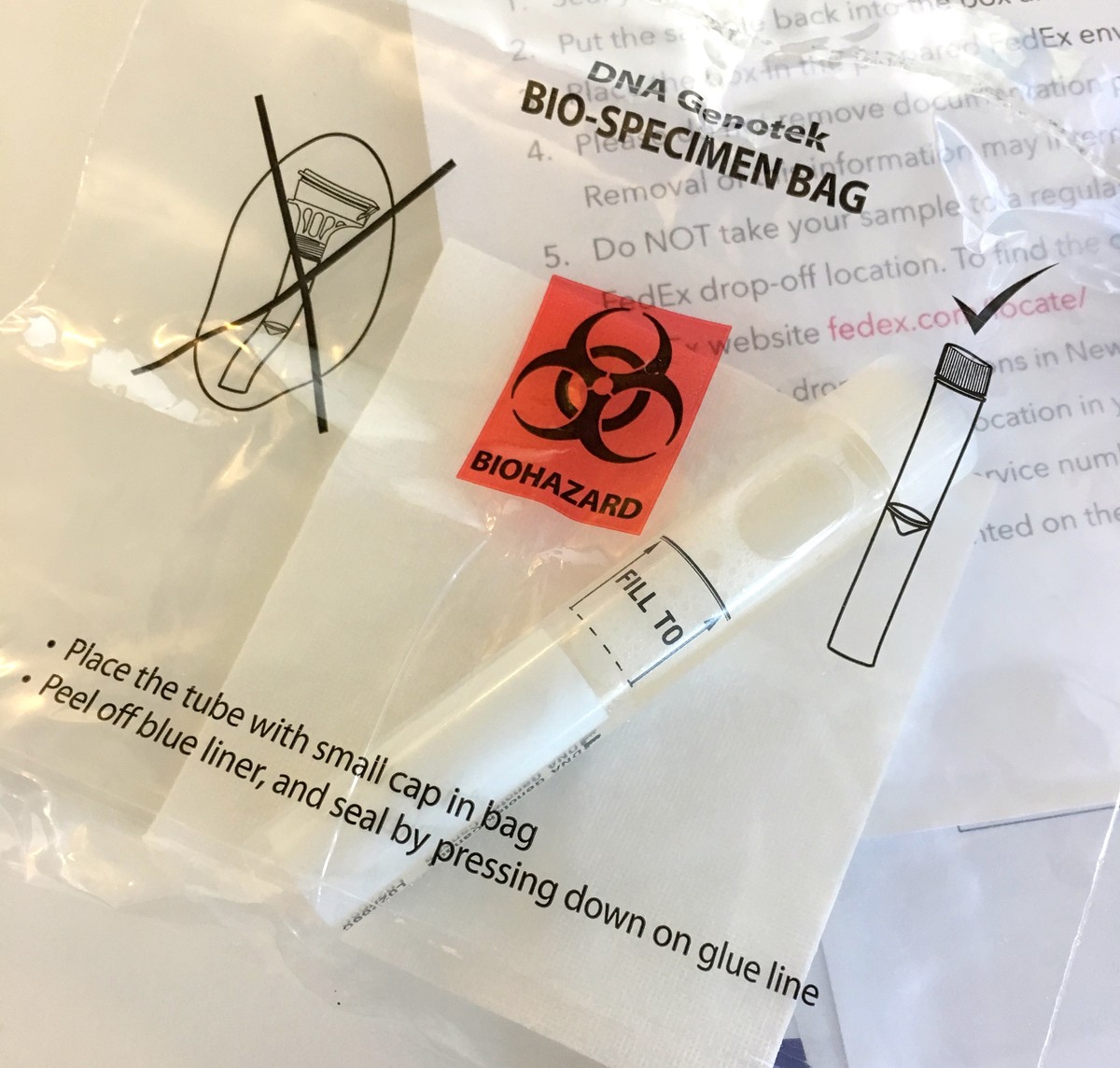 dna test genom genetik speuz spucke online 23andme myheritage abstammung