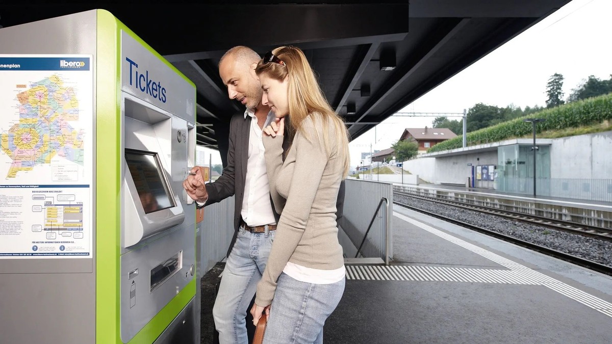 BLS-Automaten-im-Kanton-Bern-in-Zukunft-bargeldlos