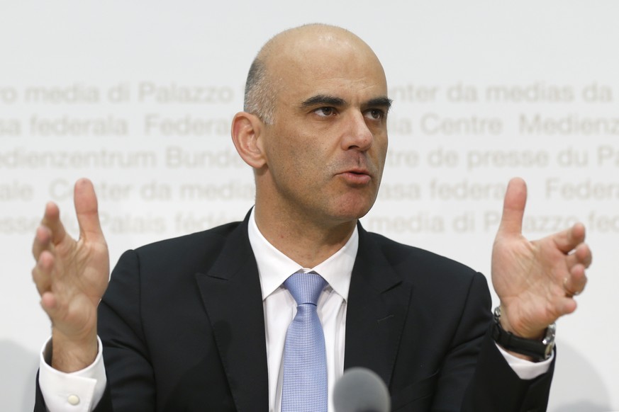 Bundesrat Alain Berset hat den Mittelweg gewählt.