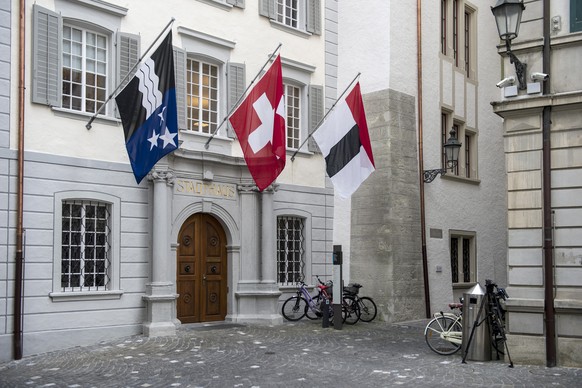 Blick auf das Stadthaus Baden, Arbeitsort Geri Müllers