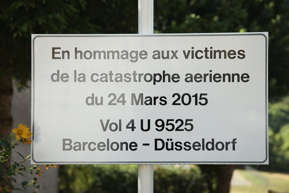 Im Gedenken an die Opfer der Germanwings-Katastrophe: 150 Menschen kamen bei dem Absturz der Maschine im März ums Leben.