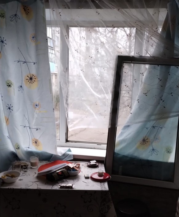 Hebeisens Fenster blieb wie durch ein Wunder nach der Detonation unbeschädigt.