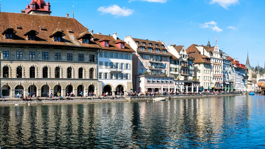 Luzern Rathausquai Reuss