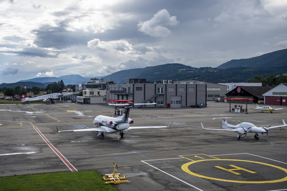 Une vue aerienne sur l'aerodrome de Granges (Airport Grenchen) le vendredi 16 juillet 2021. On compte 10 000 incidents dans l'aviation en Suisse en 2023.