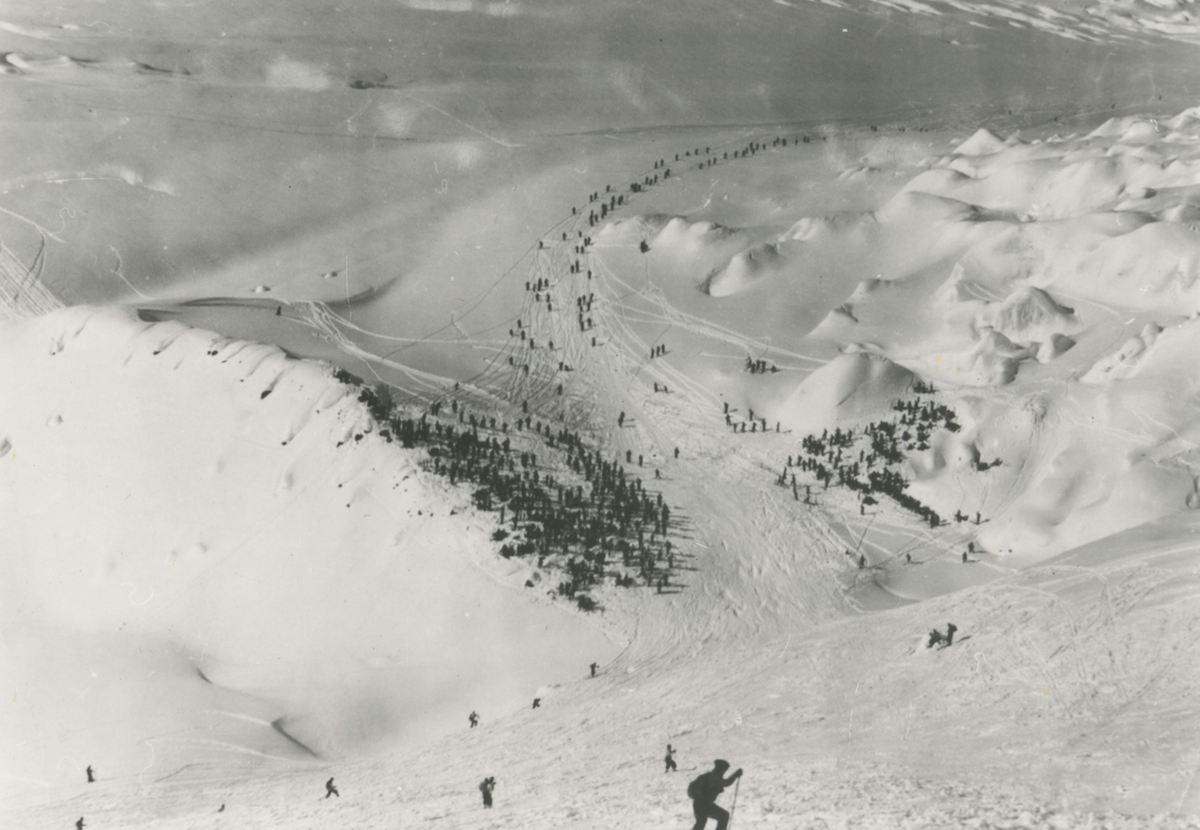 Gletscherrennen Diavolezza Gletscher Engadin Ski Skirennen