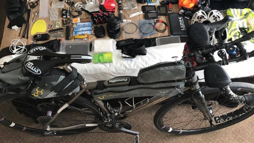 Sieht das nach einem Velorennen aus? Es ist eines – und es geht im Zick-Zack durch Europa