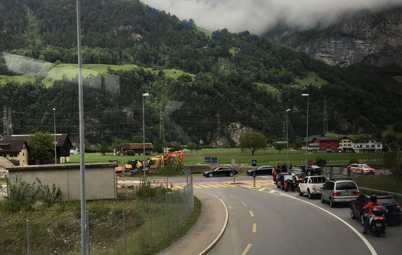 Gotthard Anna Bus