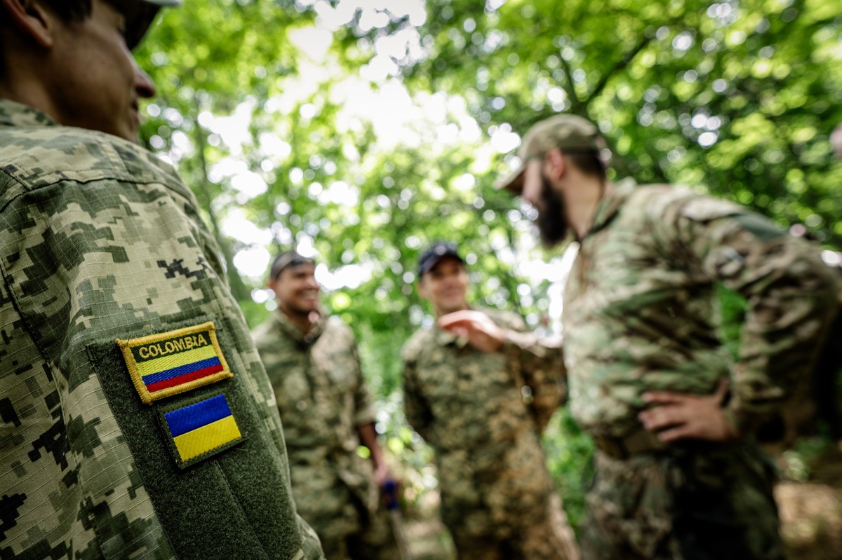 Kolumbianische Söldner ** NUR FÜR REDAKTIONELLE ZWECKE ** EDITORIAL USE ONLY **Besuch bei kolumbianischen Söldnern in der ukrainischen Armee am Dienstag 18. Juni 202i in der Region Dnipro. Rund 10.000 ...