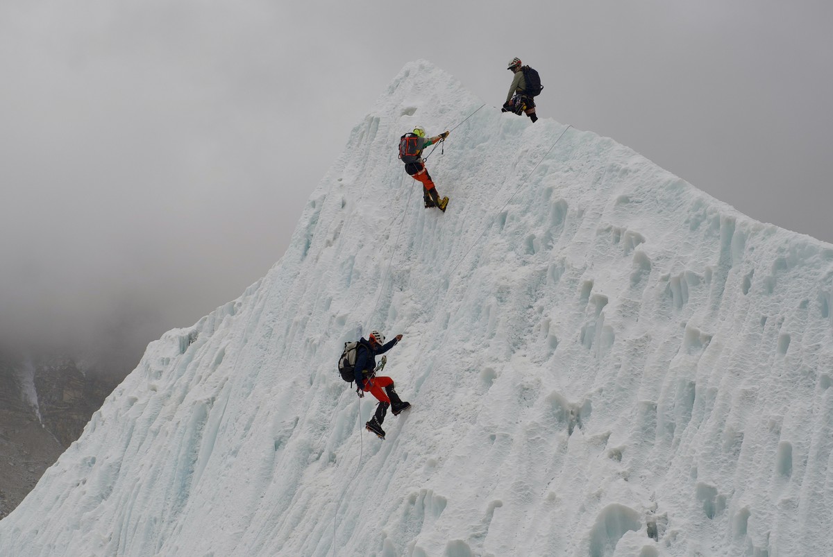 Mountaineers participate in a training session at the Khumbu Icefall as they prepare for their ascent to the summit of Mount Everest, Nepal, Saturday, May 2, 2026. (AP Photo/Pasang Rinzee Sherpa)
APTO ...