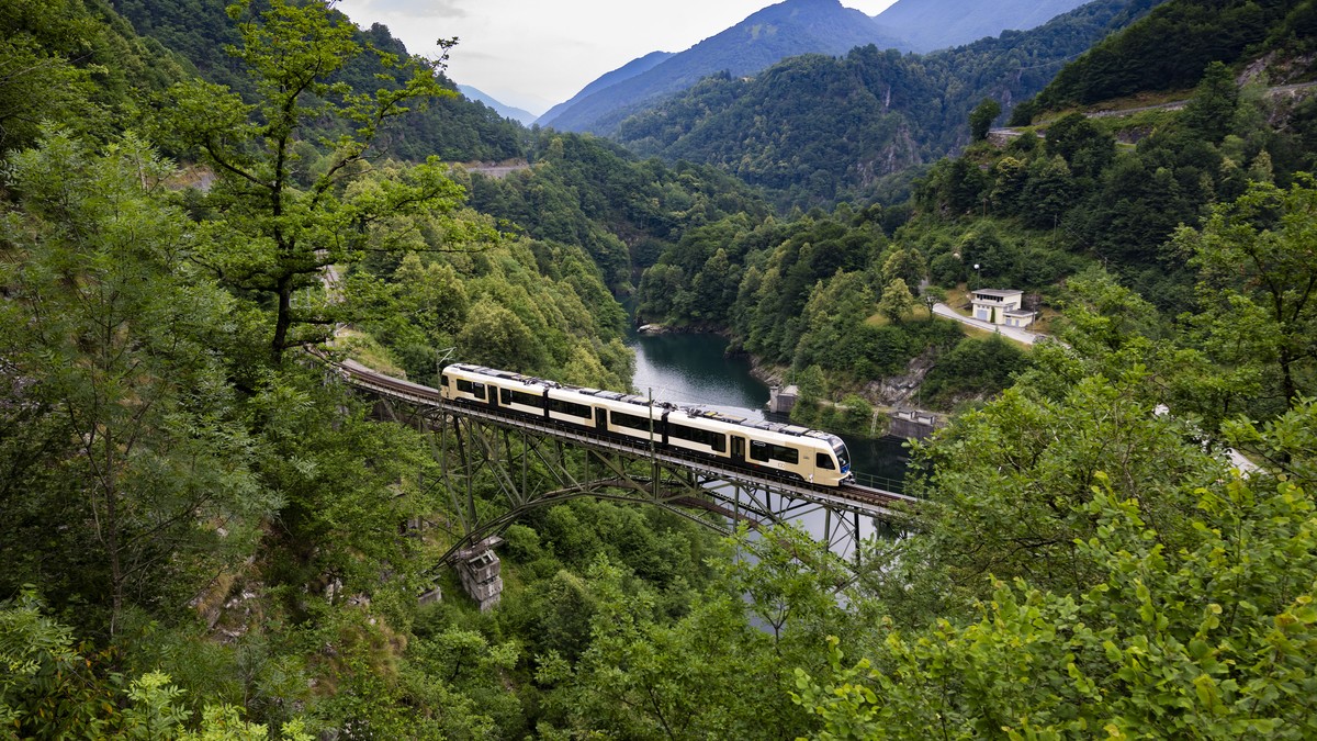 Bahn-und-Autoverkehr-von-Locarno-ins-Centovalli-wieder-freigegeben