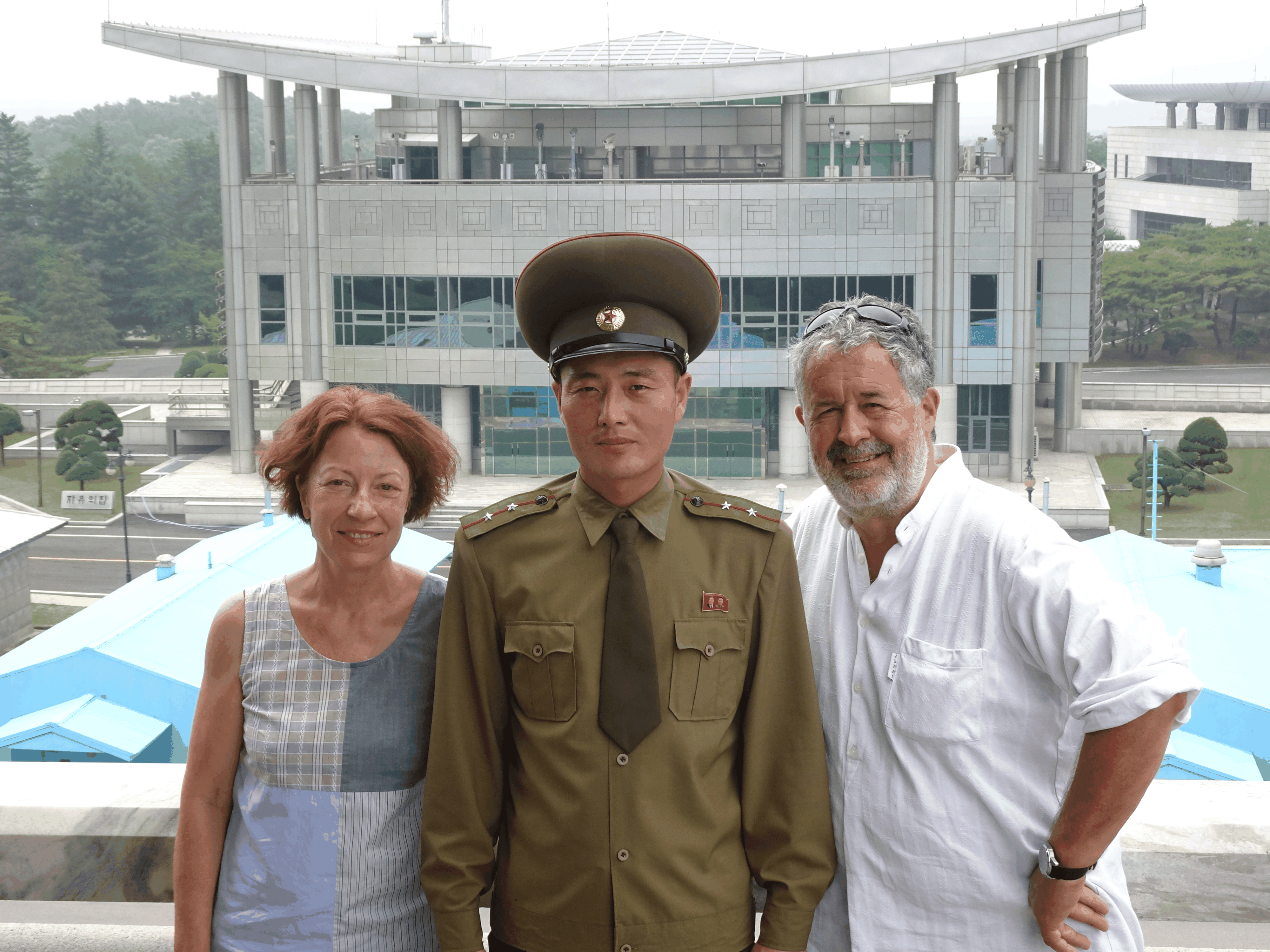 Lächeln im «Reich des Bösen»