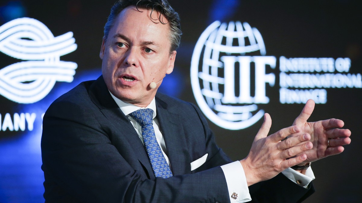 ARCHIV --- ZUM NEUEN CEO DER UBS, RALPH HAMERS, STELLEN WIR IHNEN FOLGENDES BILDMATERIAL ZUR VERFUEGUNG --- epa05851415 Chief Executive Officer and Chairman of the Executive Board of ING Group Ralph H ...