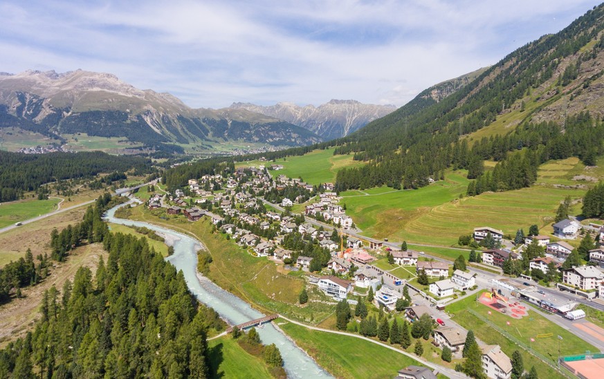 Pontresina mit Fluss Flaz