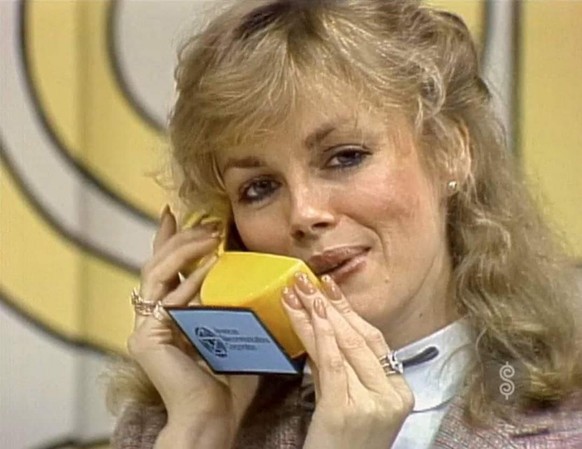 Das legendäre Pac-Man-Telefon, 
In den frühen 1980er Jahren war das Pac-Man-Fieber auf dem Höhepunkt, und dieses Pac-Man-Festnetztelefon der American Telecommunication Corporation ist nur ein weiteres ...