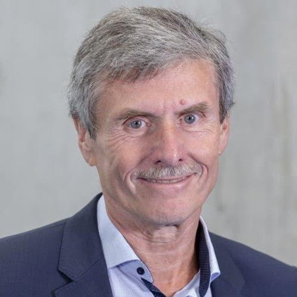 Ferdinand Dudenhöffer: Professor für Automobilwirtschaft.