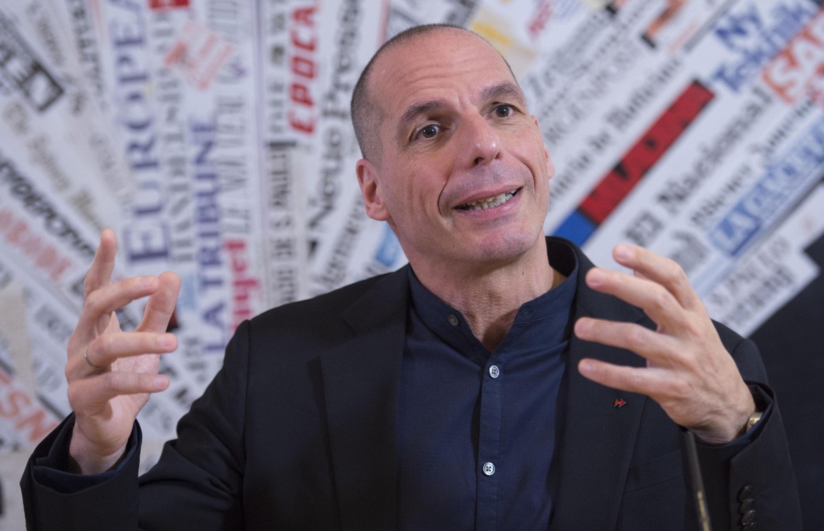 epa05867660 Former Greek Minister of Finance and DiEM25 Co-founder, Yanis Varoufakis gestures during a press conference presenting the Democracy in Europe Movement 2025 (DiEM25)'s 'European  ...