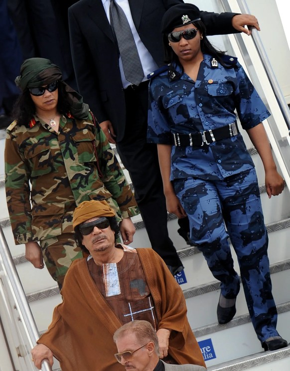 Gaddafi und seine Leibwächterinnen
