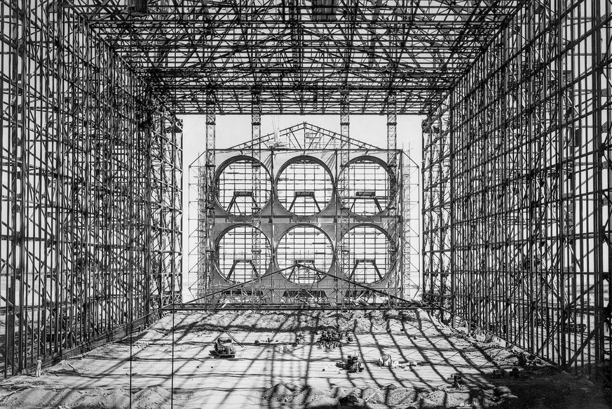 Historical NASA wind tunnels

https://www.nasa.gov/gallery/nasa-ames-unitary-plan-wind-tunnel-history-gallery/