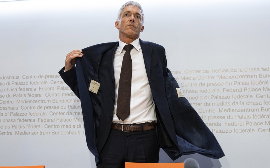 epa07560999 Swiss Federal Attorney Michael Lauber arrives for a press conference at the Media Centre of the Federal Parliament in Bern, Switzerland, 10 May 2019. Federal Attorney Michael Lauber is cri ...