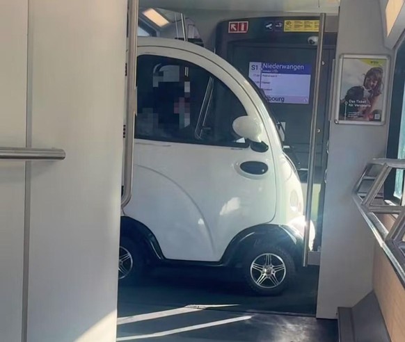 Microcar in der S-Bahn, 07.07.2026.